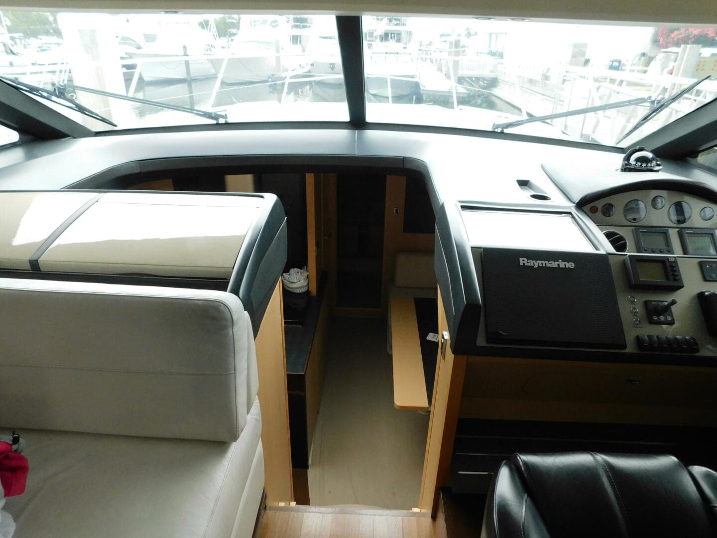 2011 Princess V52