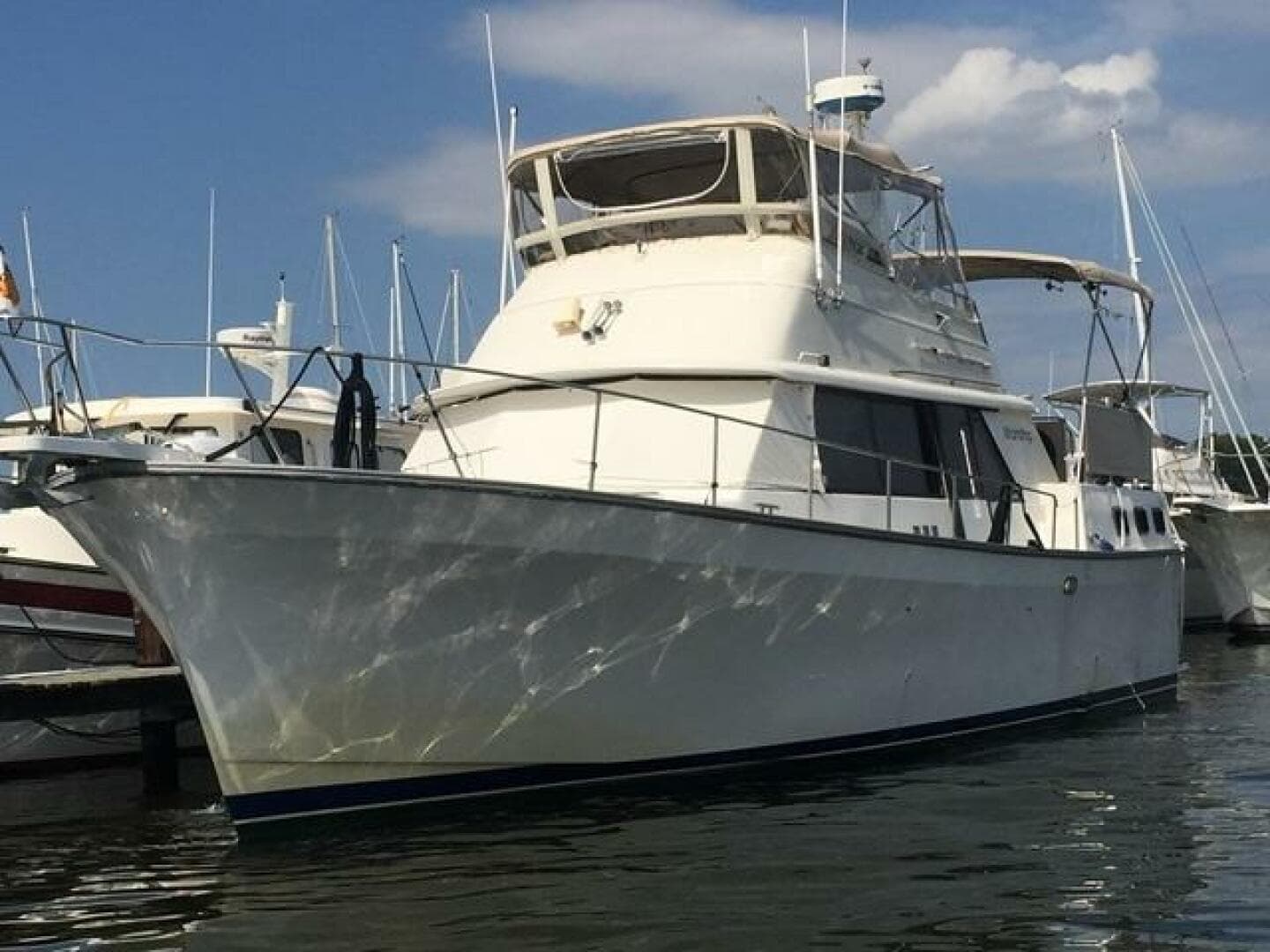 40' Mainship port forward profile2