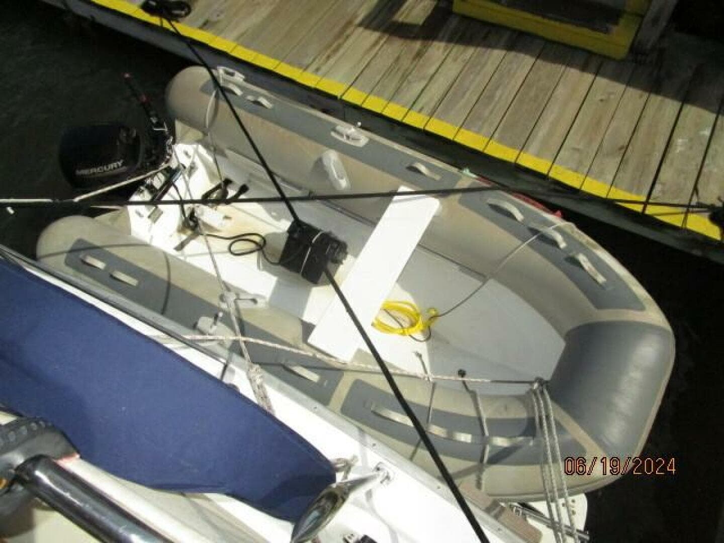 40' Mainship tender3