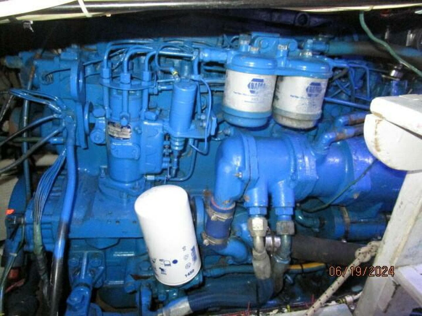 40' Mainship starboard main engine