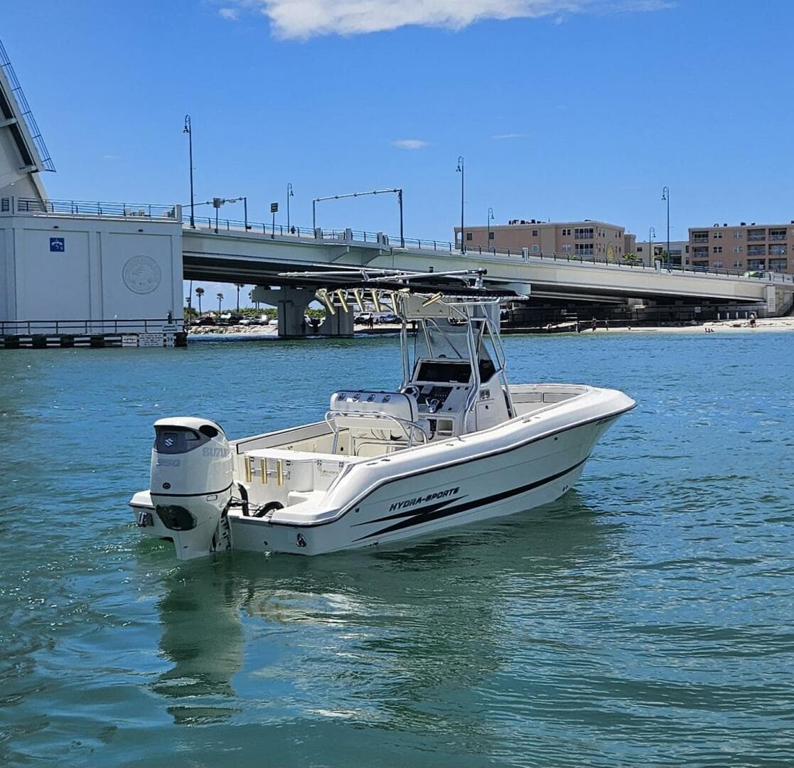 2003 Hydra-Sports 2400 Center Console