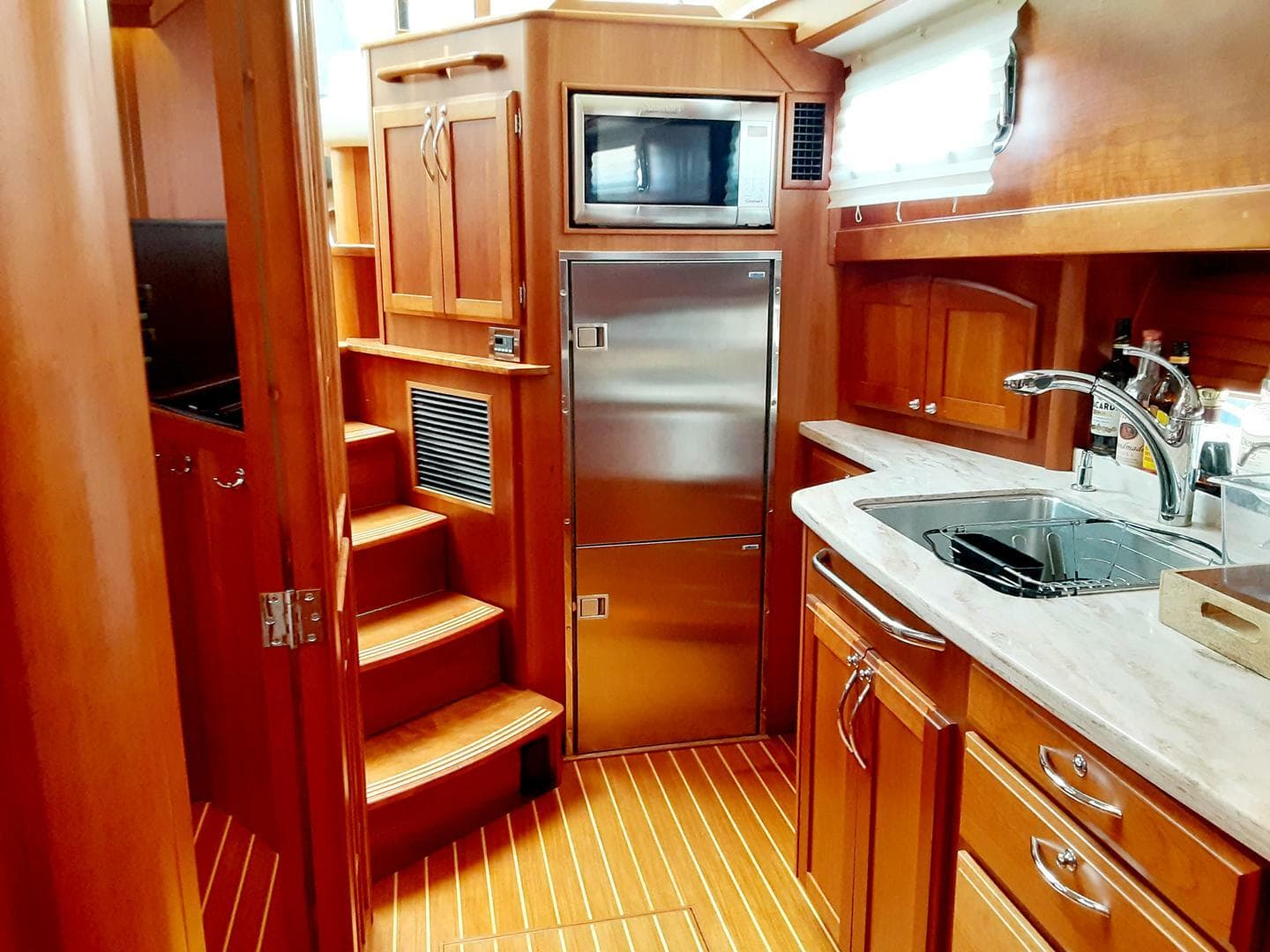 2016 Sabre 48 Salon Express