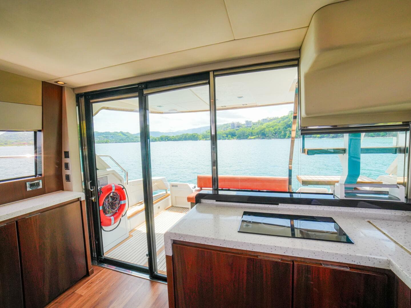 50  Fairline 2014 Cruiser "YOLO"