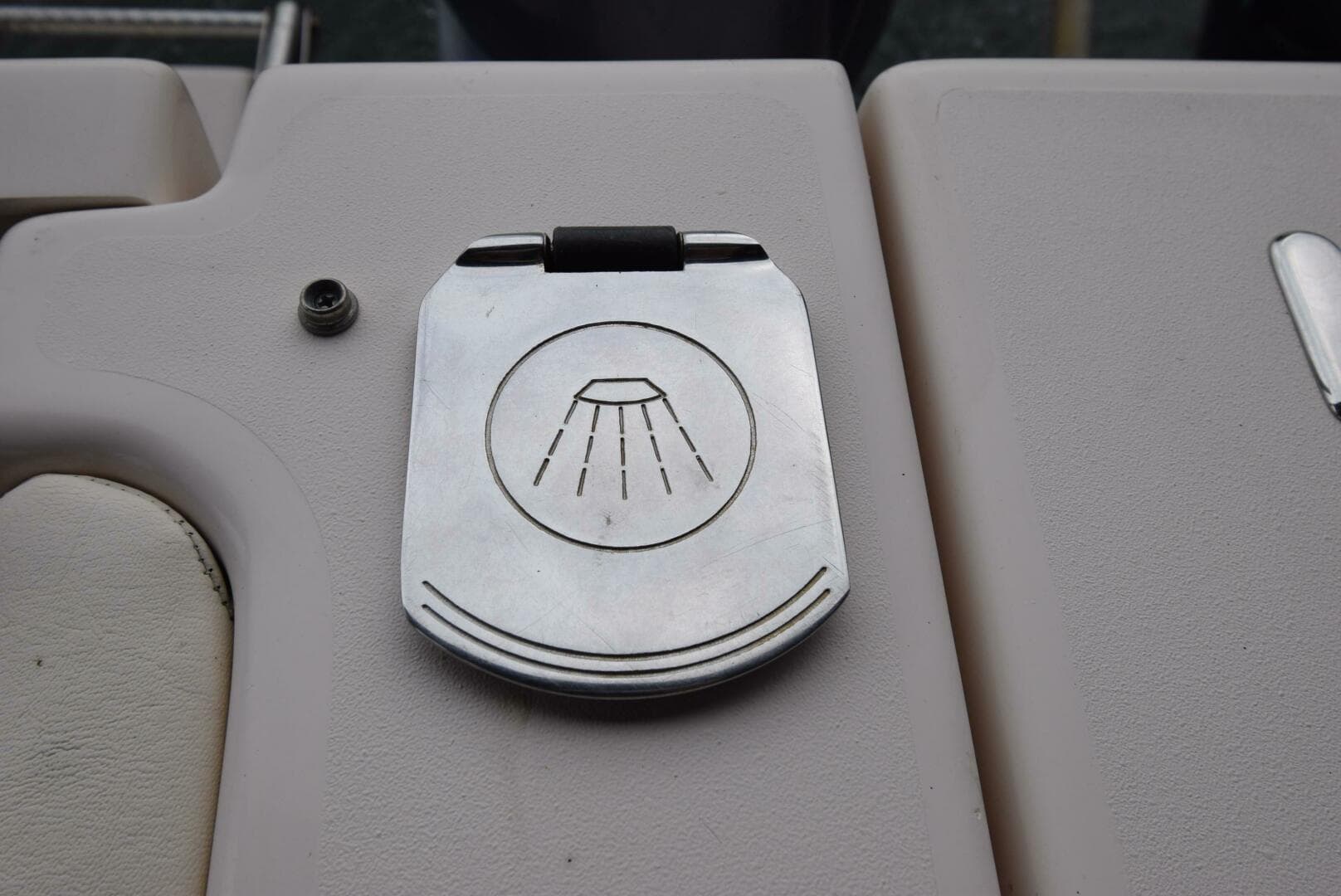 2016 Grady-White Express 330