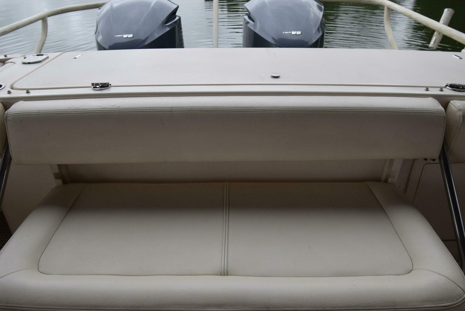 2016 Grady-White Express 330