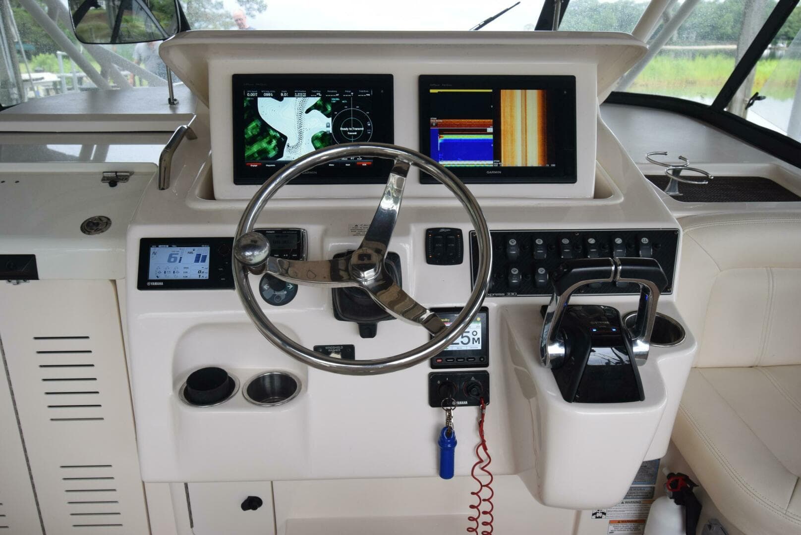 2016 Grady-White Express 330