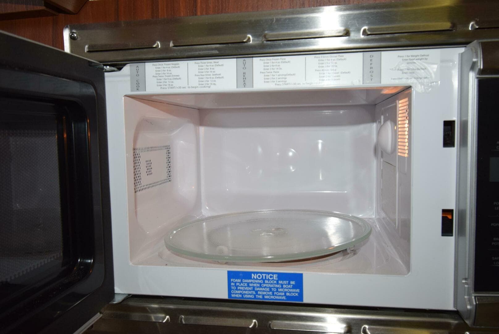 2016 Grady-White Express 330