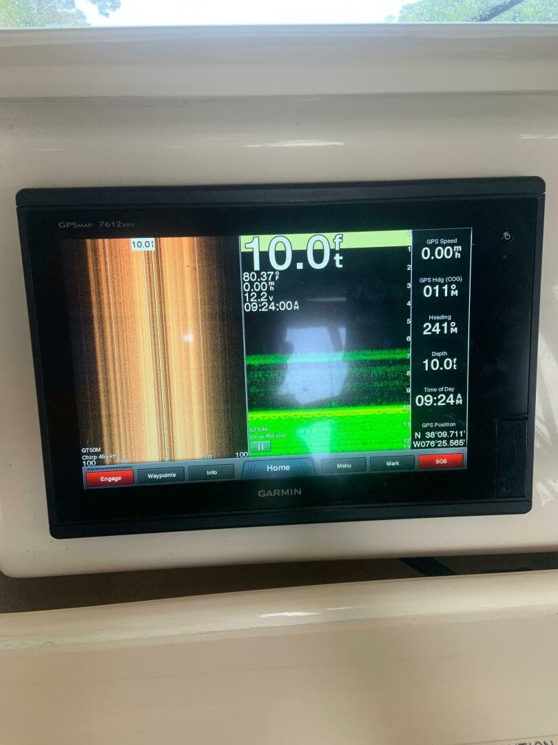 2016 Grady-White Express 330