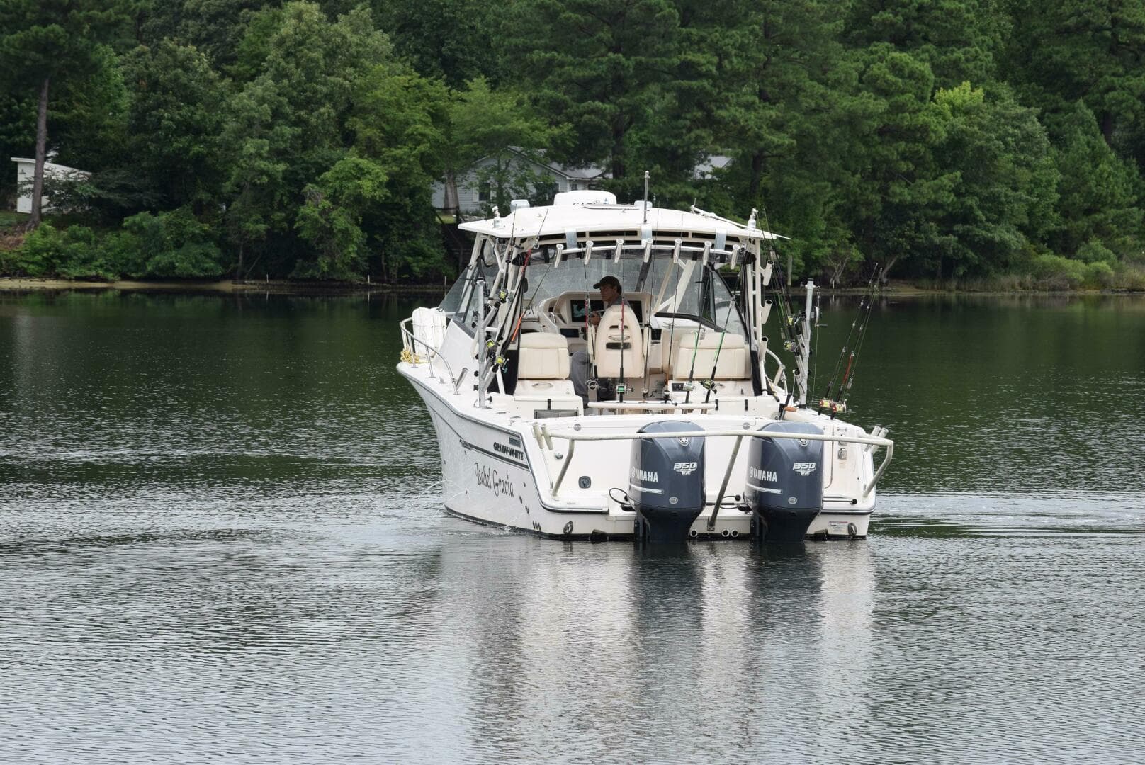 2016 Grady-White Express 330
