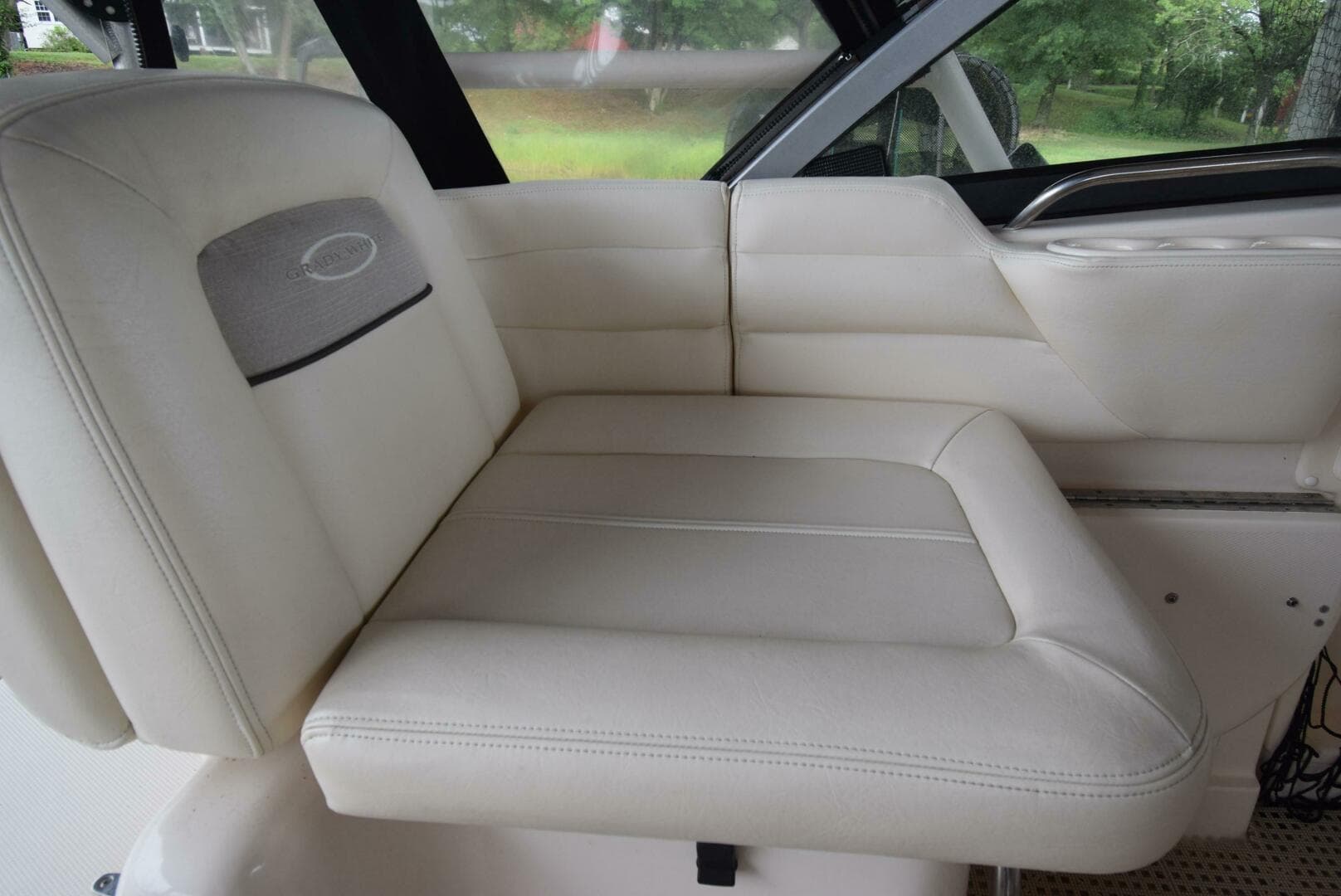 2016 Grady-White Express 330