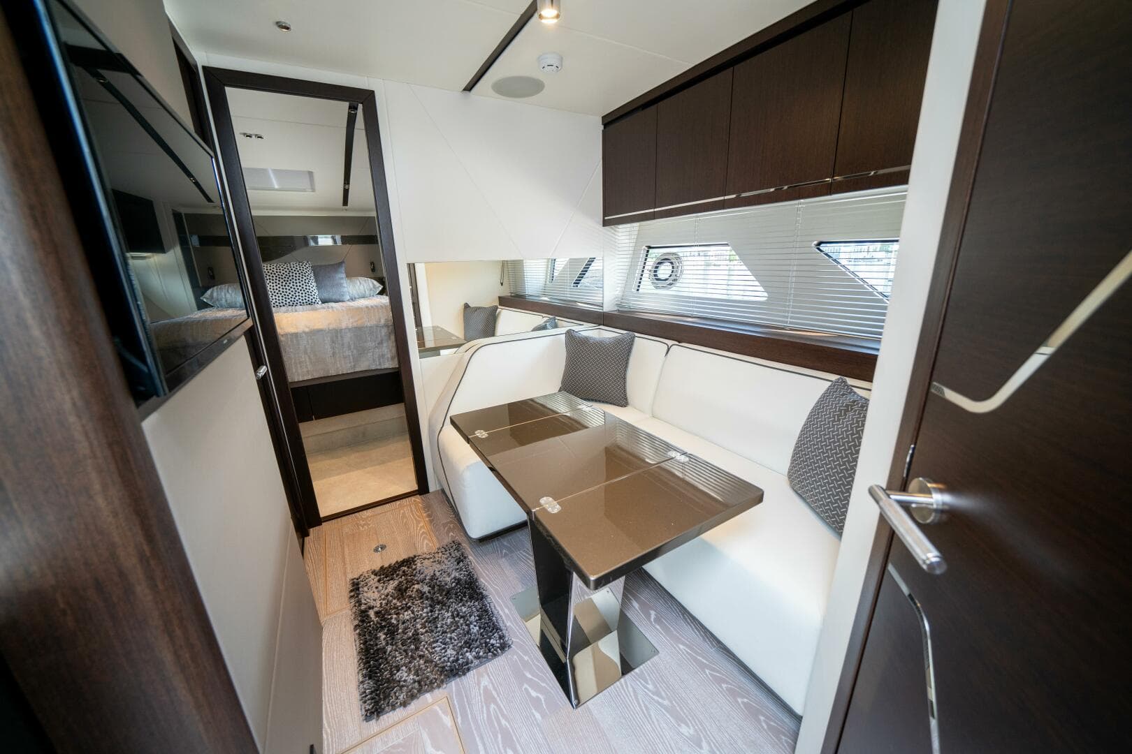 2022 Sunseeker 60 Predator EVO