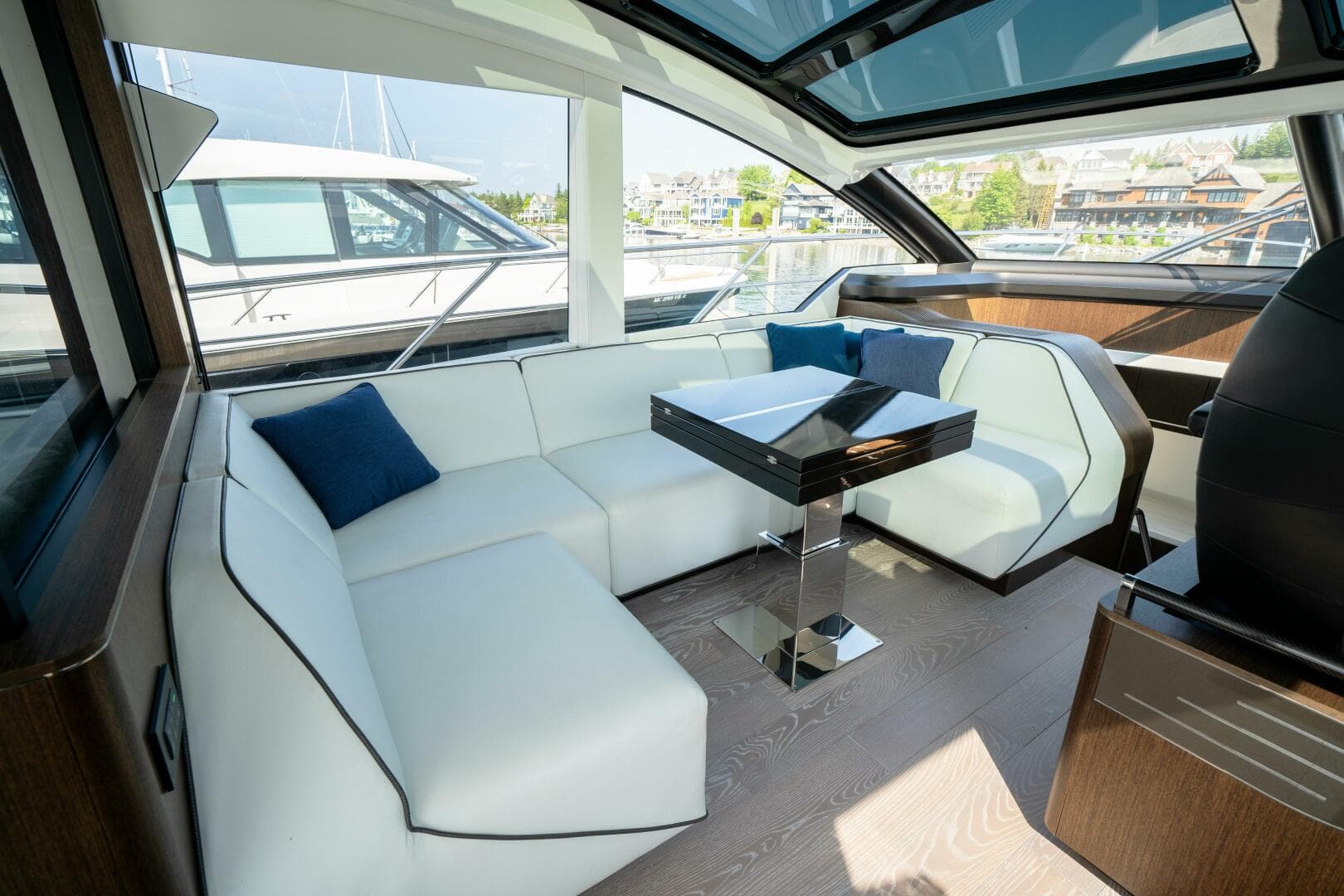 2022 Sunseeker 60 Predator EVO
