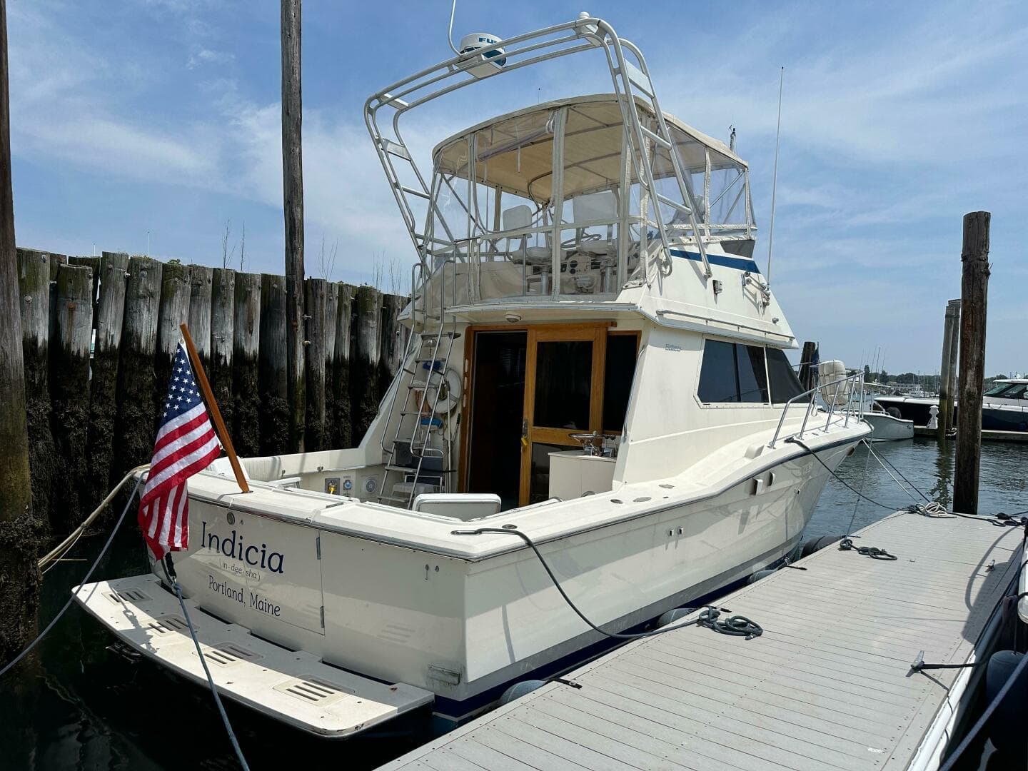 1985 Hatteras 36 Convertible
