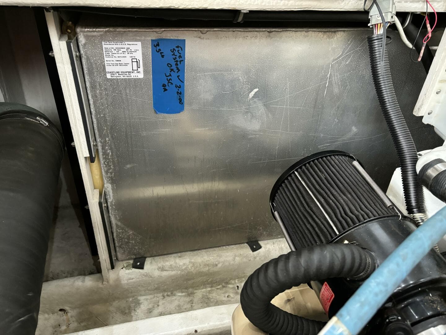 2000 Bayliner 3788 Command Bridge