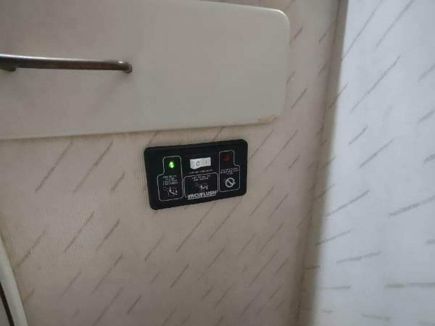 1988 Tollycraft 34 Sport Sedan