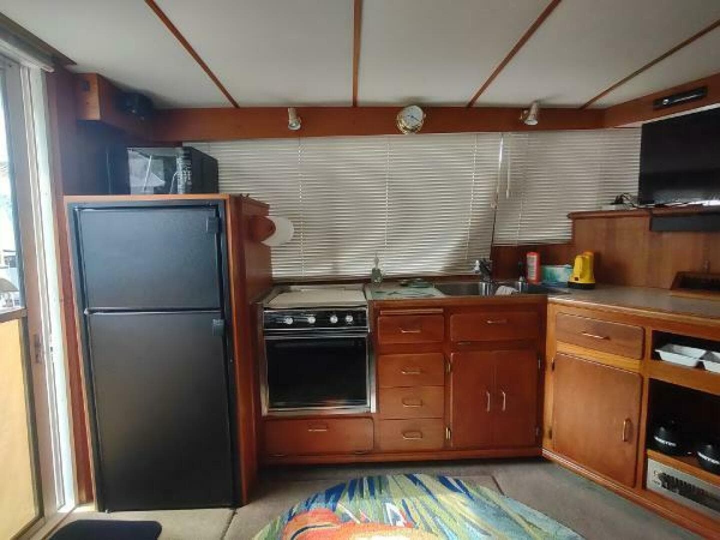 1988 Tollycraft 34 Sport Sedan