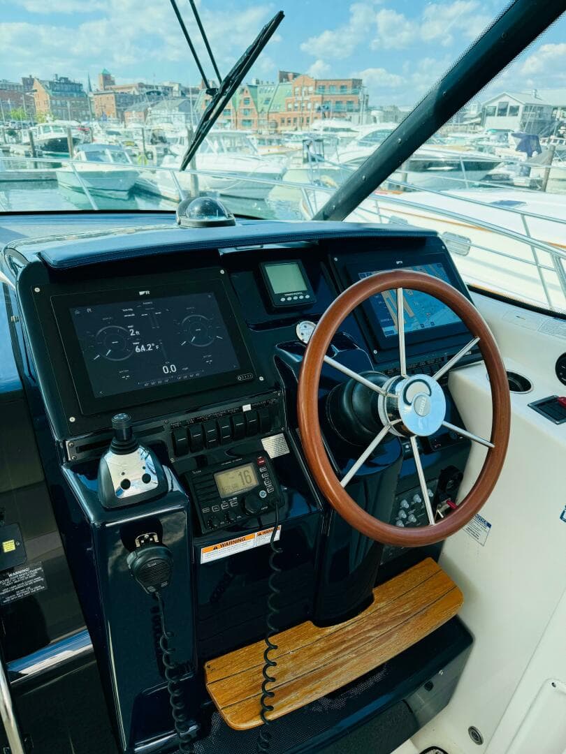 2007 Tiara Yachts 3900 Sovran