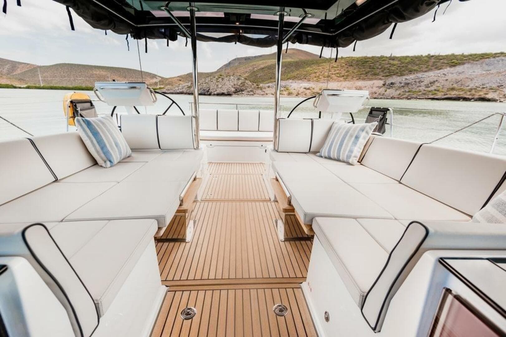 2022 Beneteau Oceanis 62
