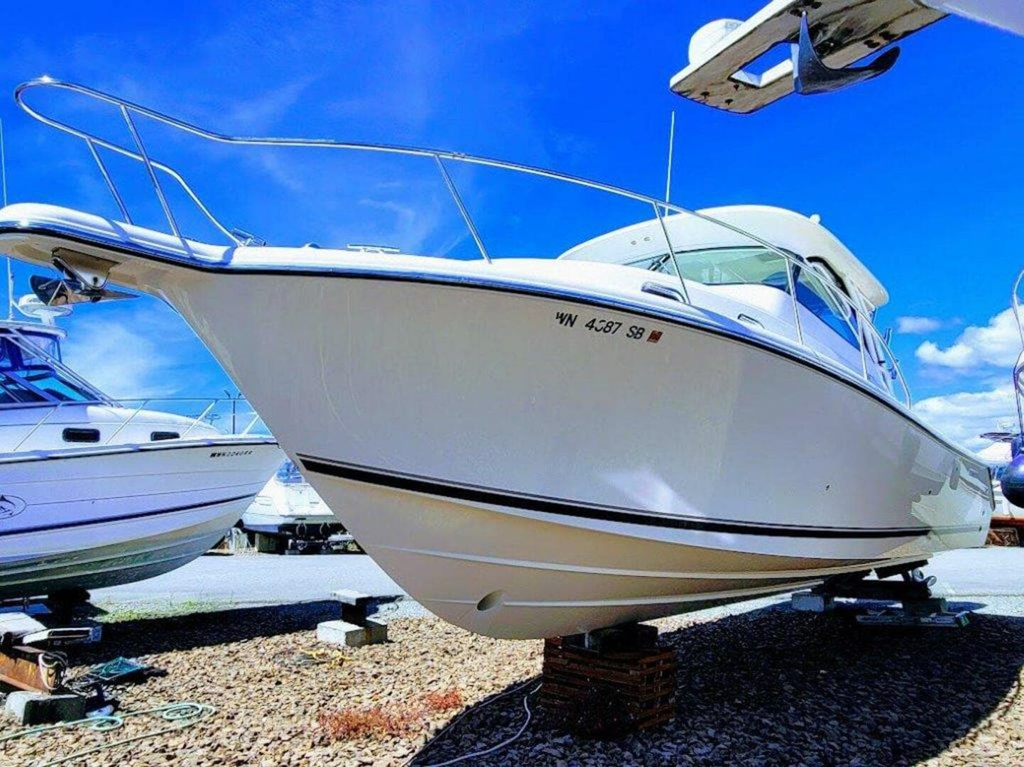 2013 Pursuit 345 Offshore