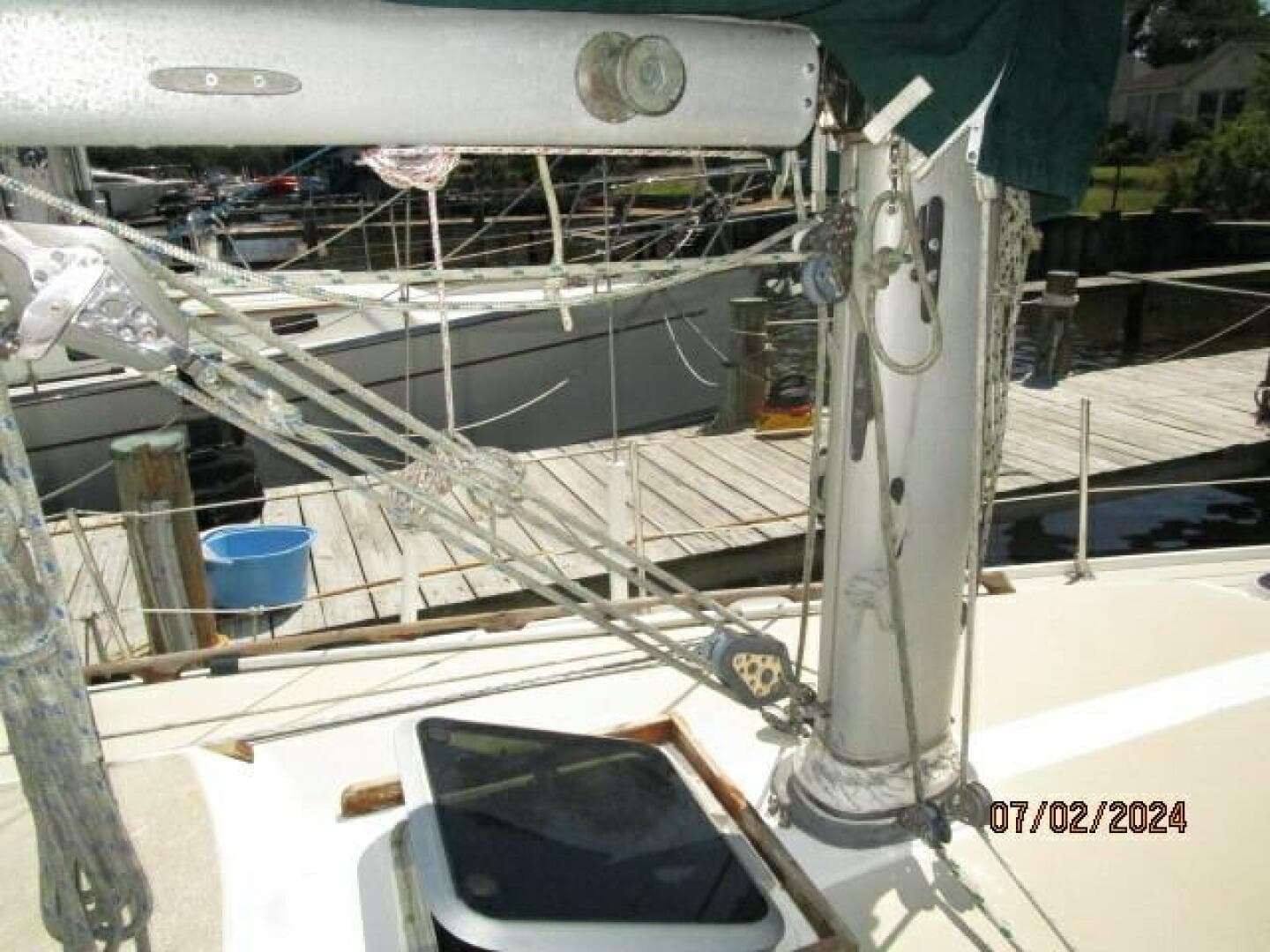 34' Catalina mast base