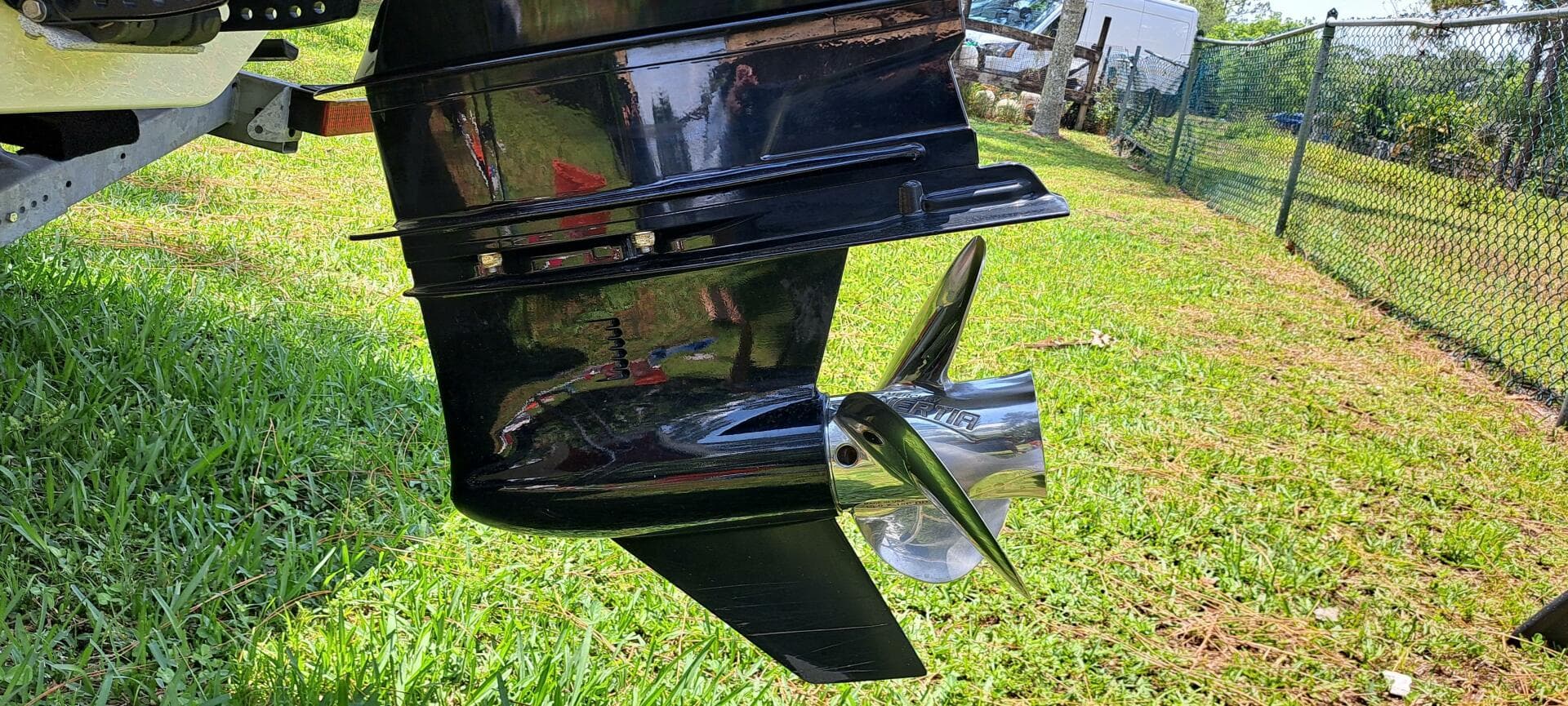 2019 Sea Ray SPX 230 OB