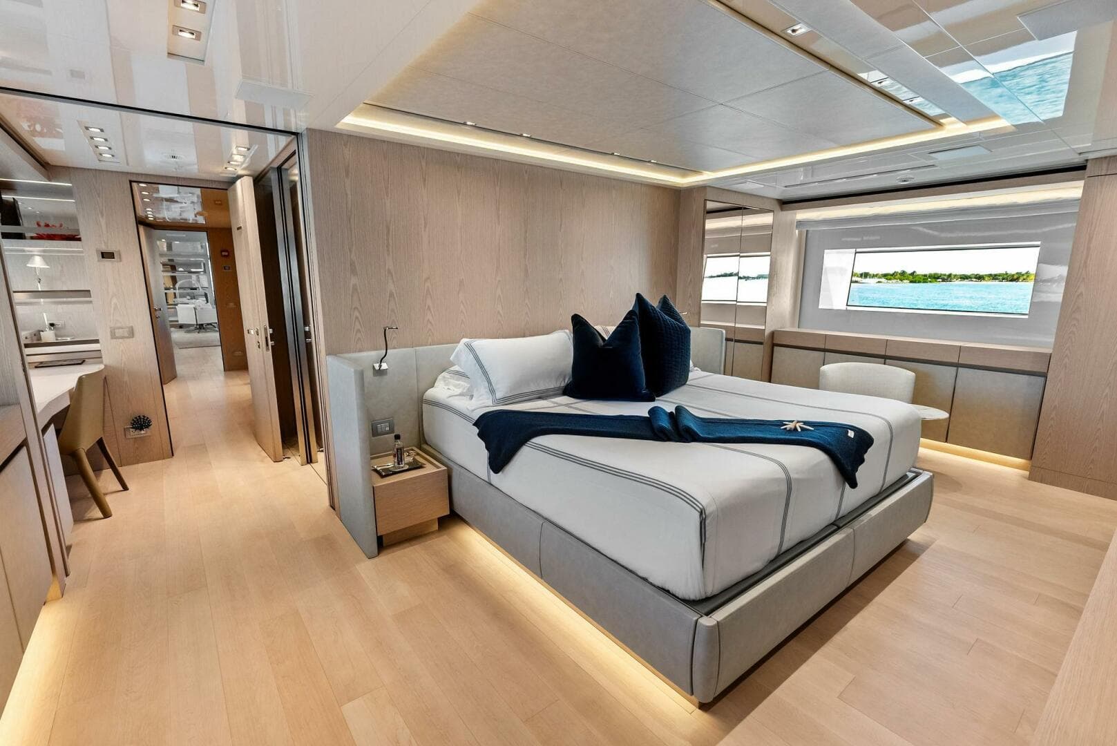 On-Deck Primary Stateroom