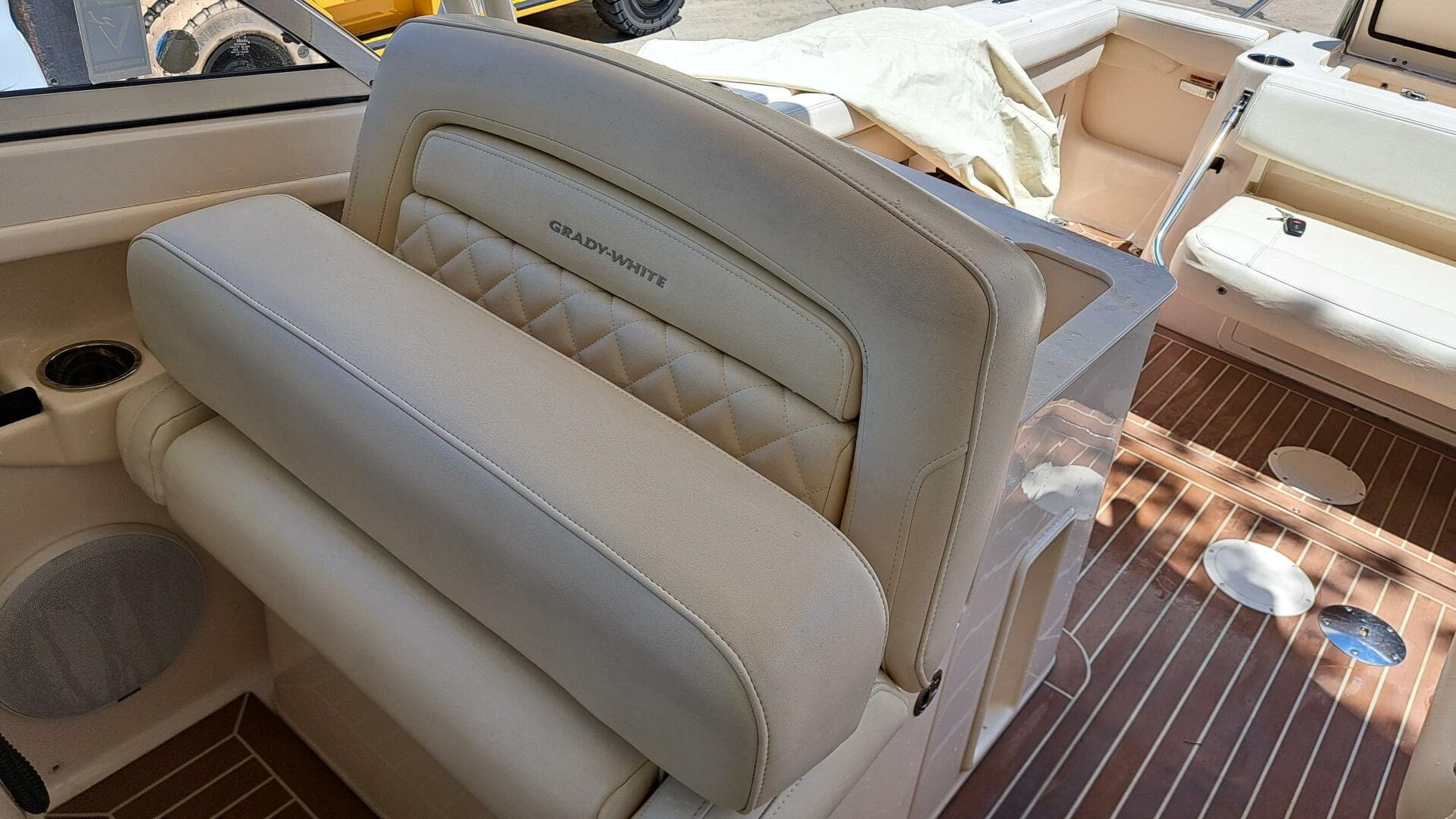 2018 Grady-White Freedom 285