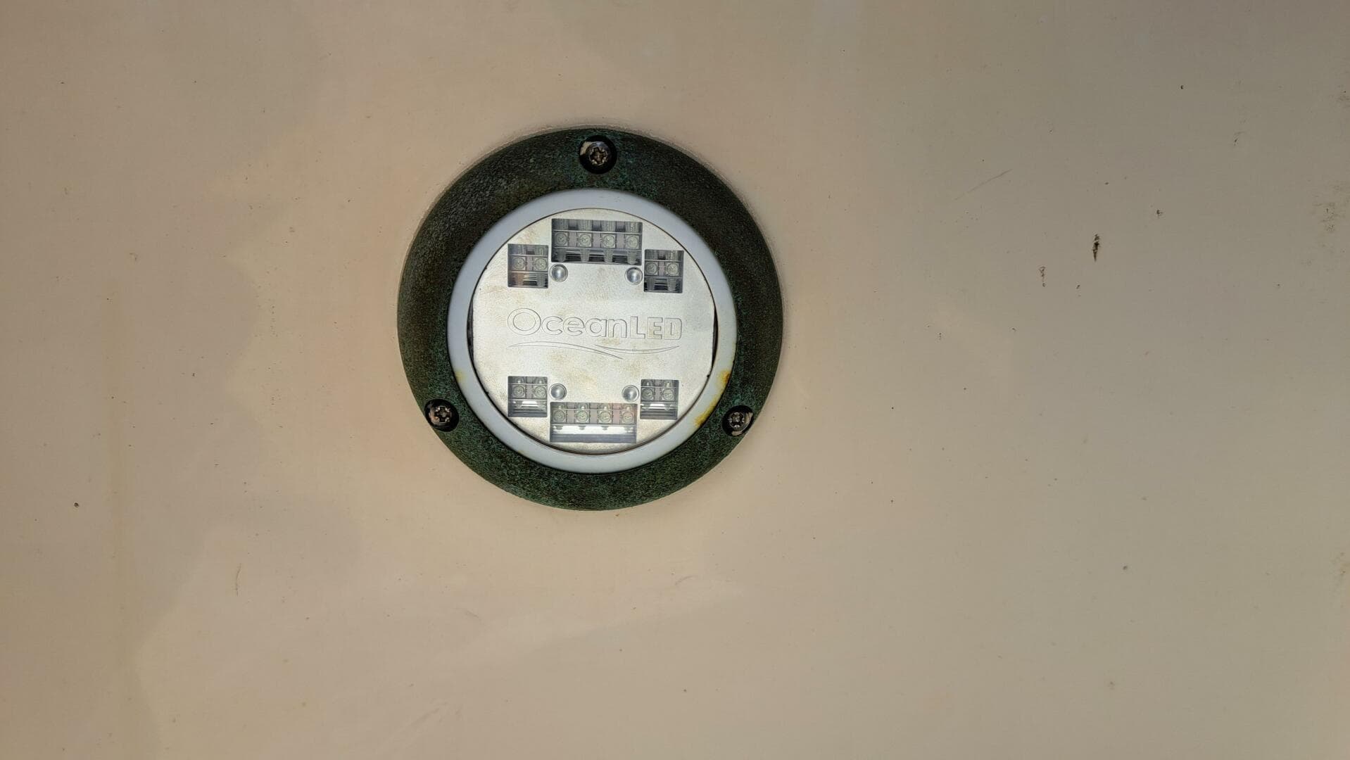 2018 Grady-White Freedom 285