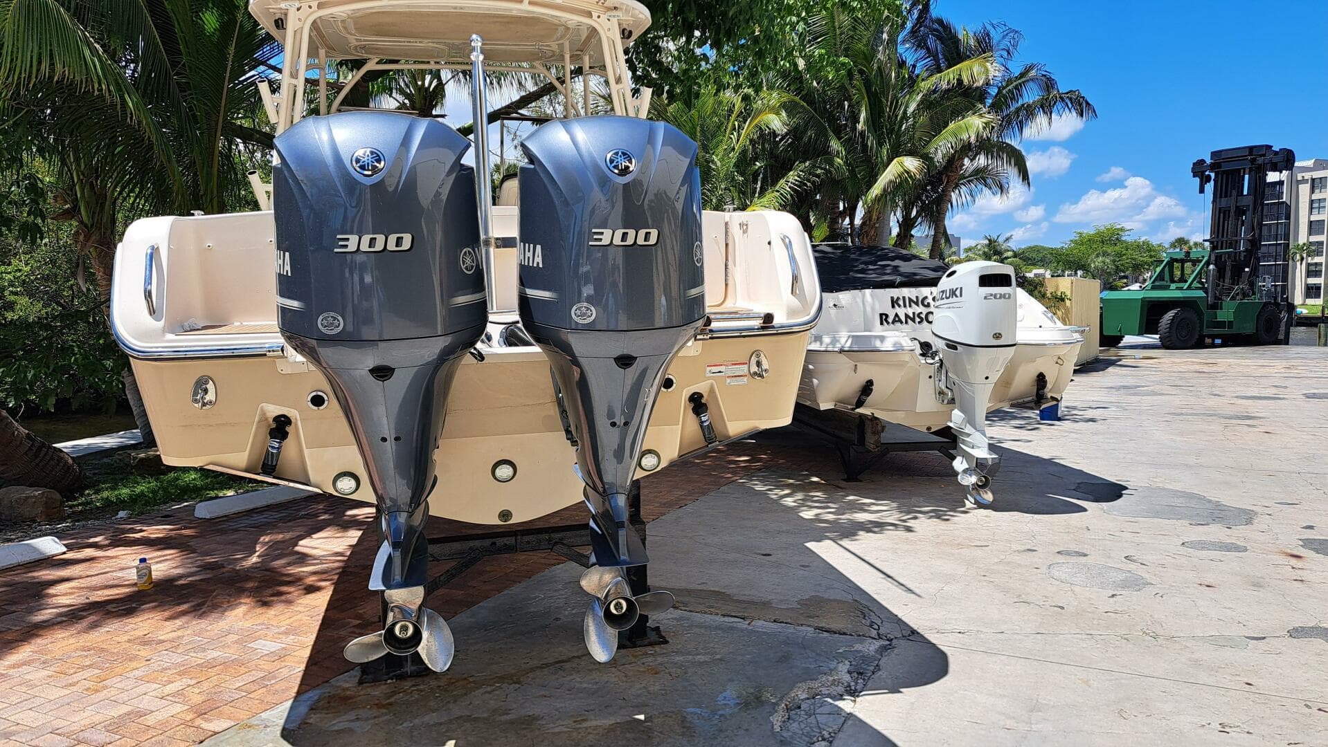 2018 Grady-White Freedom 285