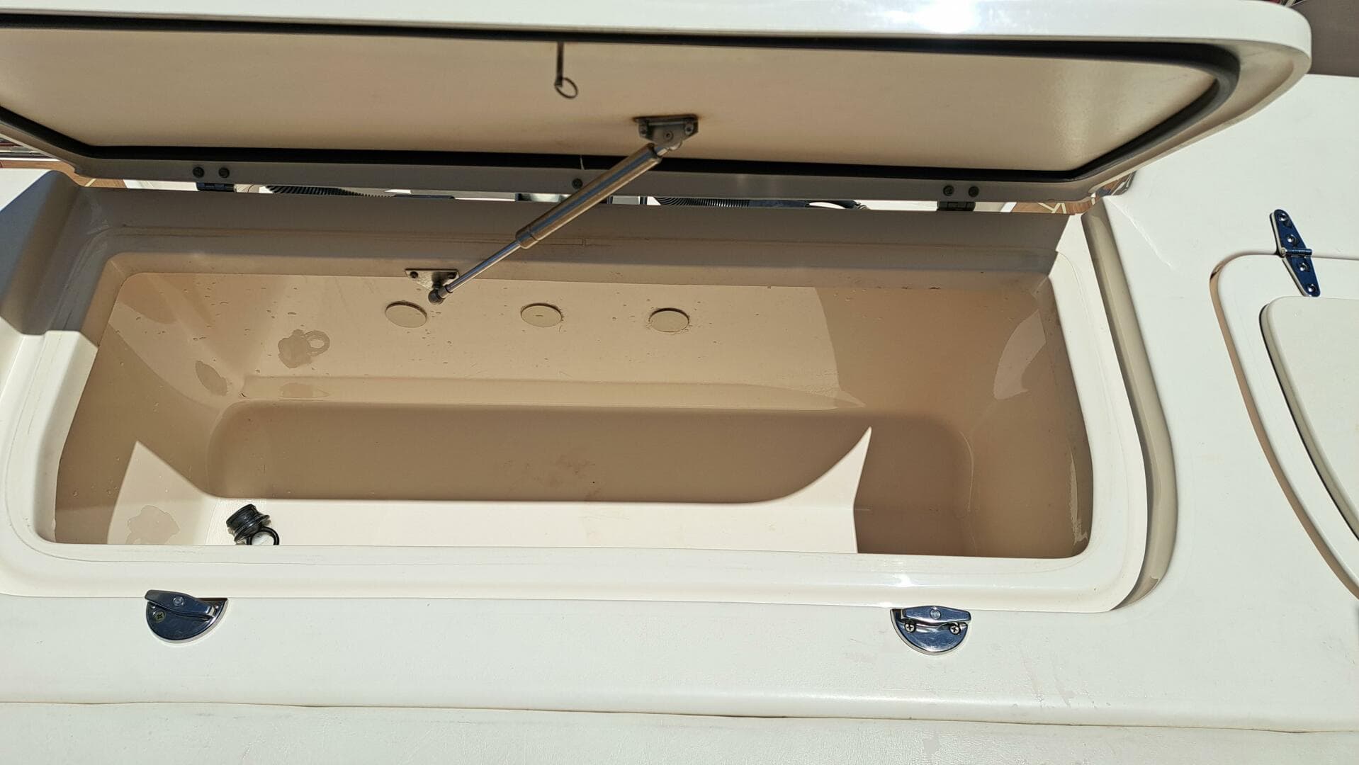 2018 Grady-White Freedom 285