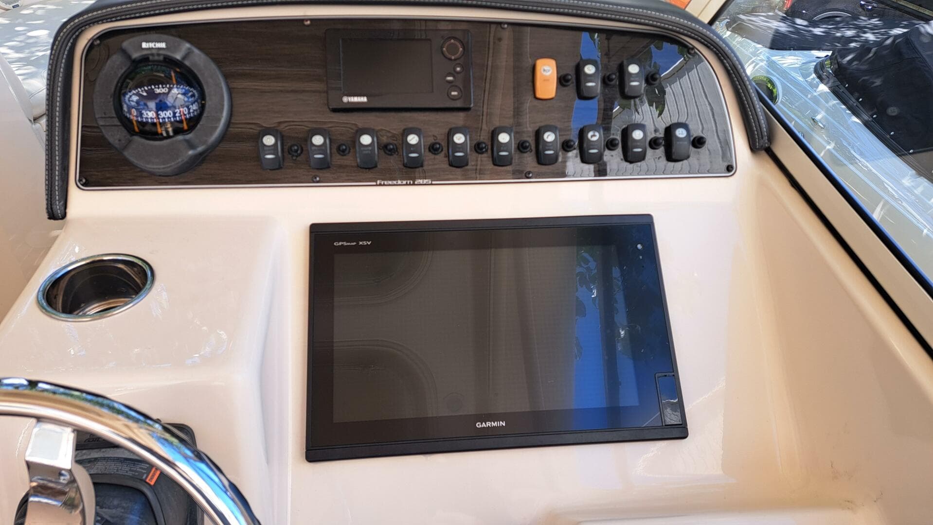 2018 Grady-White Freedom 285