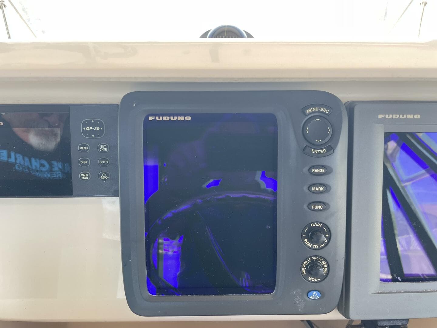 2005 Grady-White 330 Express