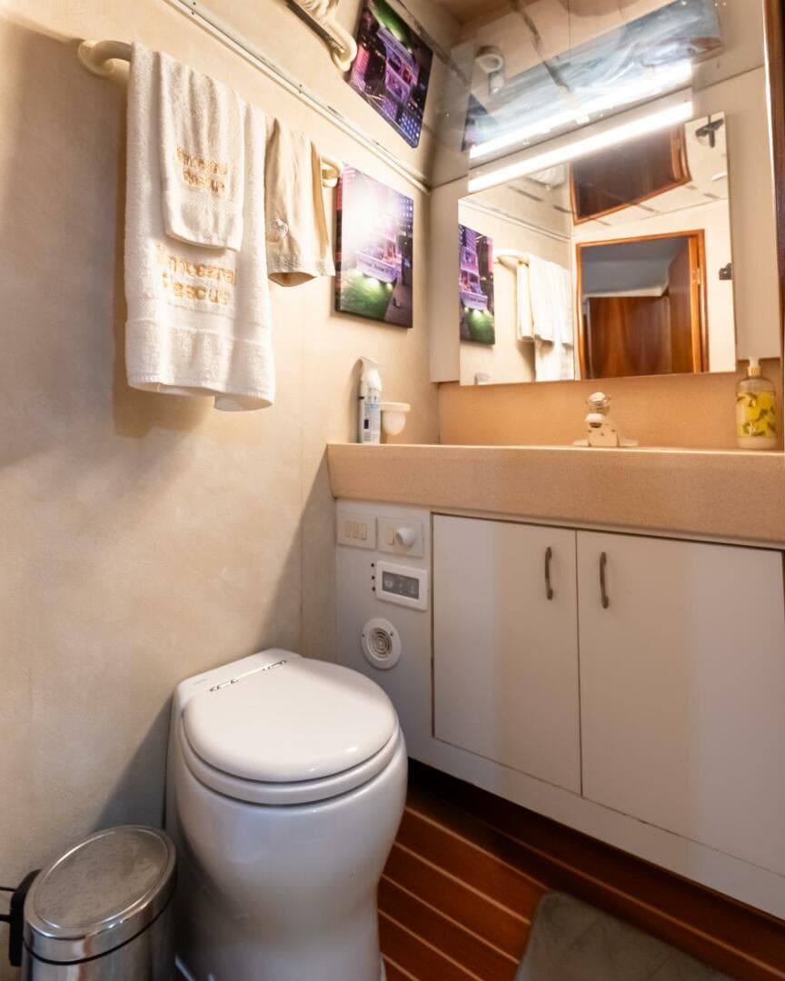 1998 Ocean Yachts 40 Convertible