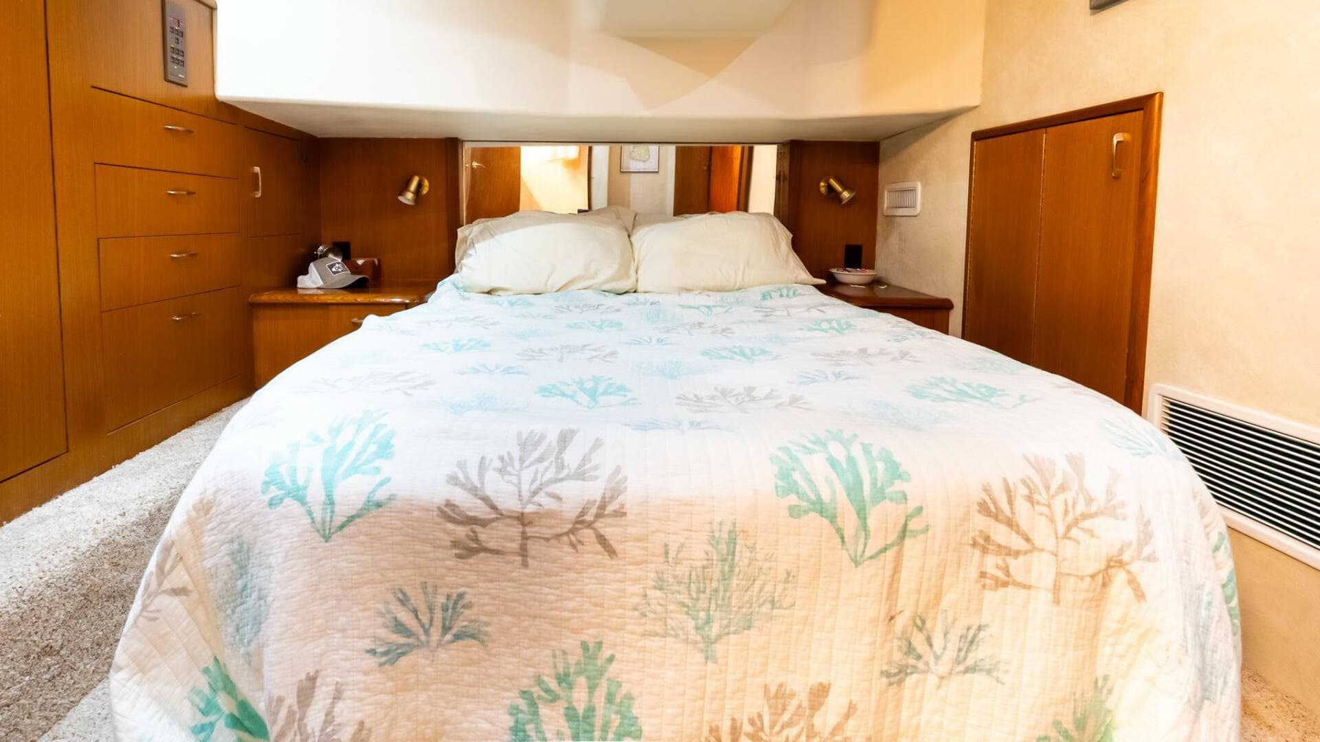 1998 Ocean Yachts 40 Convertible