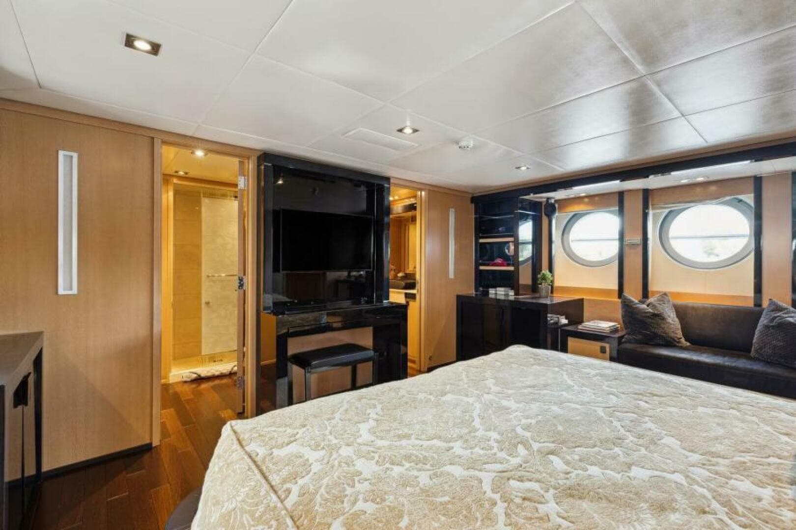 2008 Palmer Johnson 124 Sports Cruiser