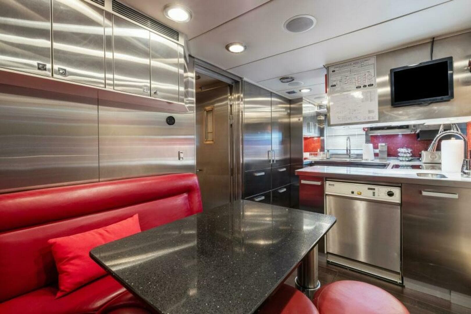 2008 Palmer Johnson 124 Sports Cruiser