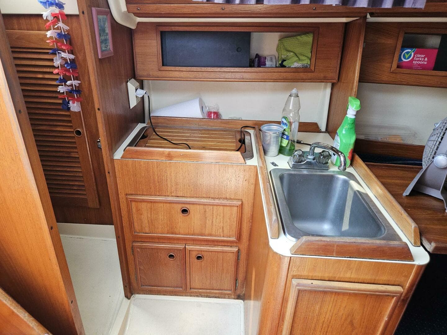 1986 Pearson Auxiliary Sloop