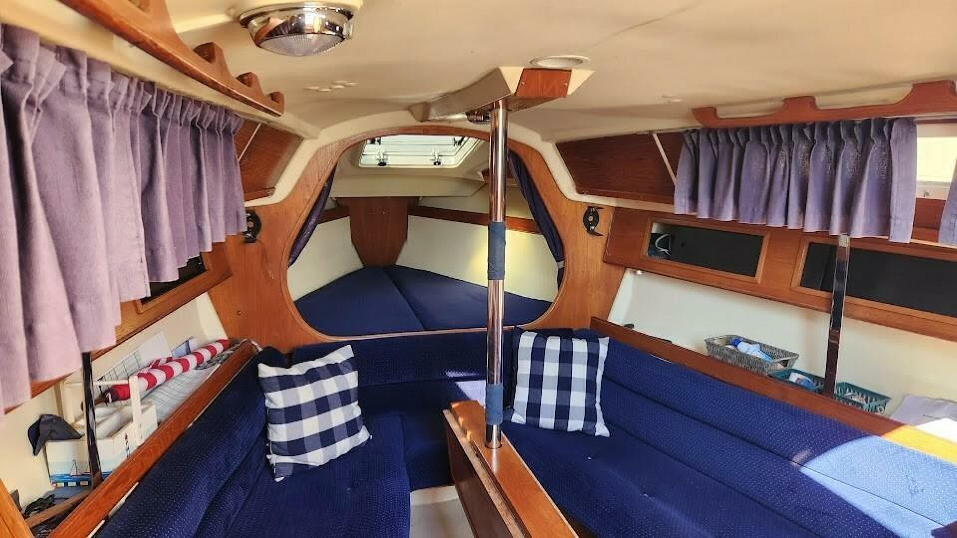 1986 Pearson Auxiliary Sloop