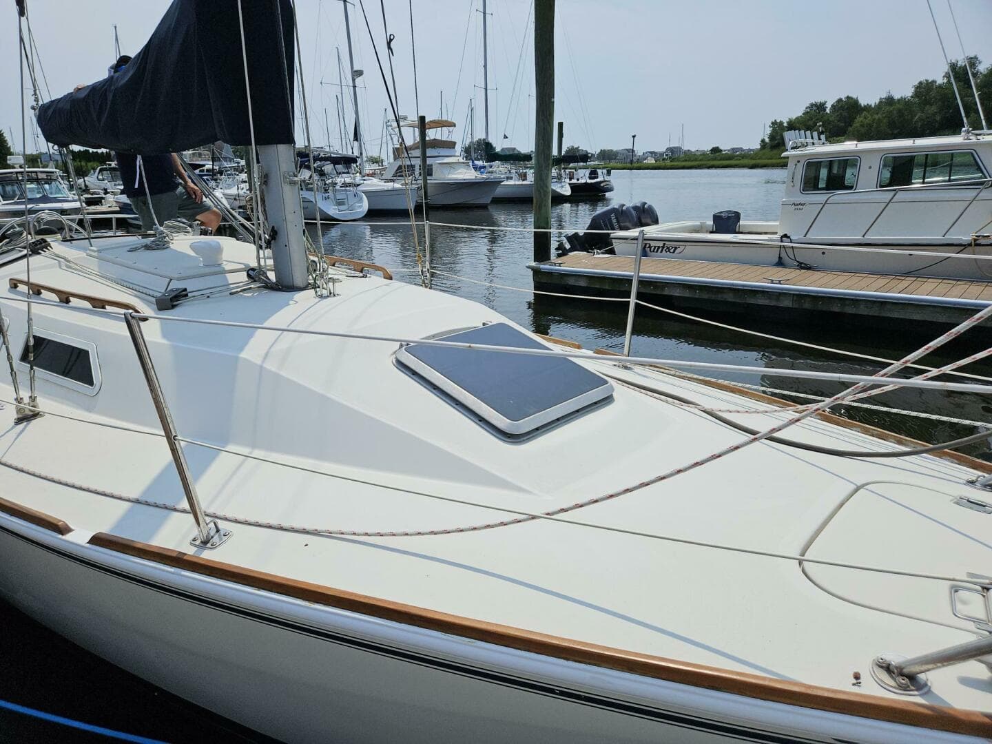1986 Pearson Auxiliary Sloop