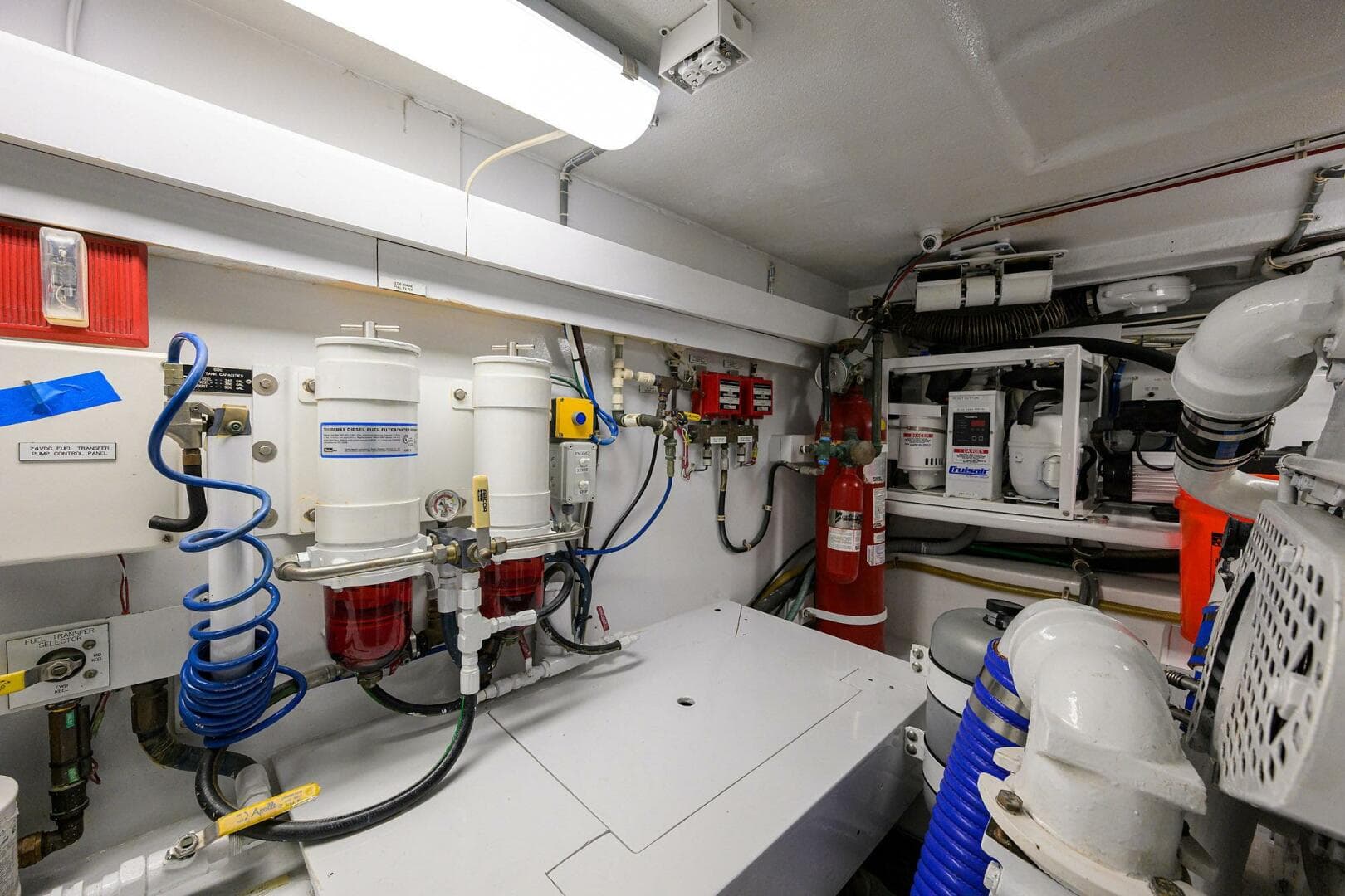 2001 Hatteras Convertible