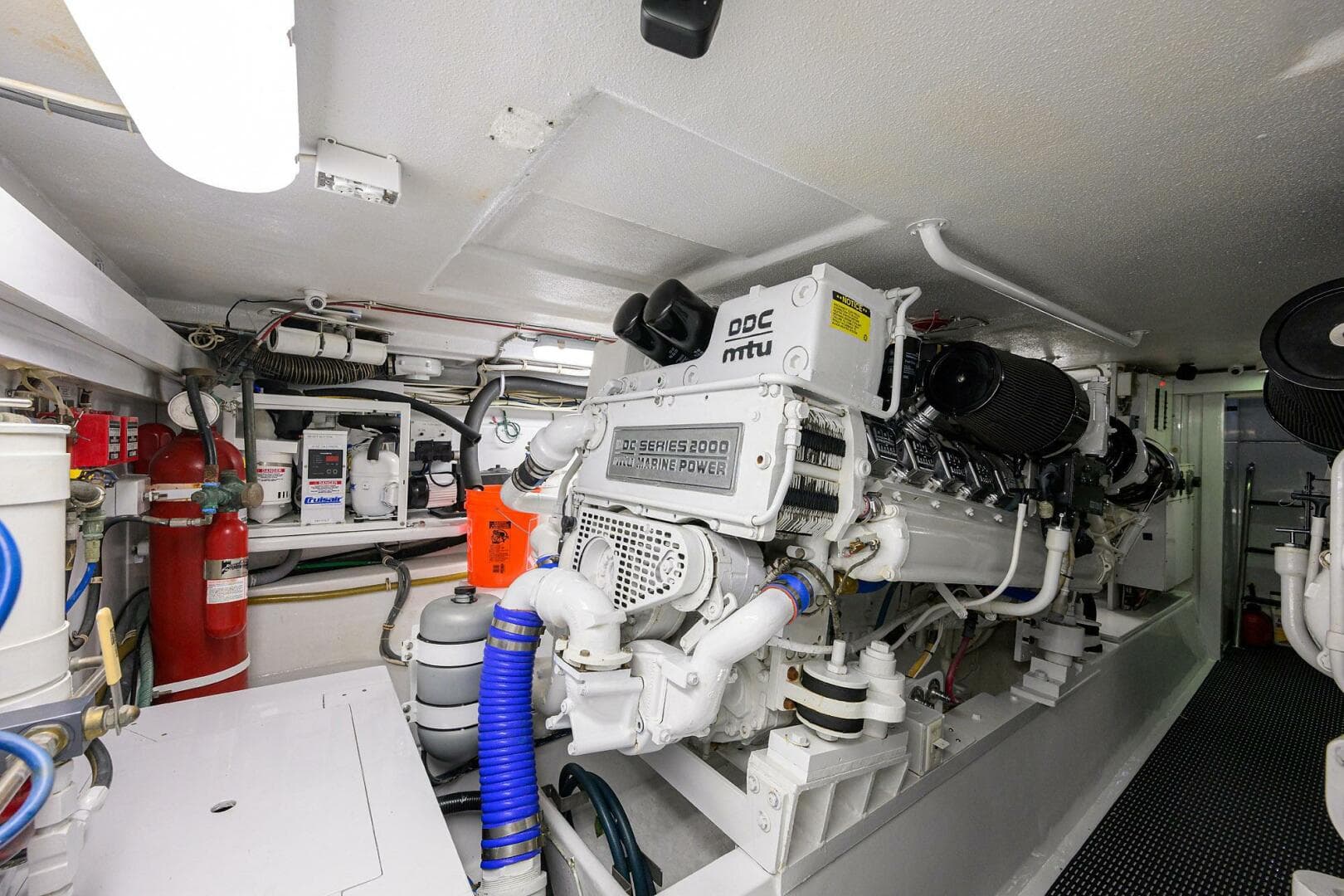 2001 Hatteras Convertible