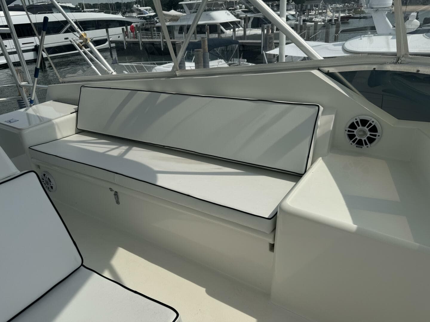 1994 Hatteras 54 Yacht