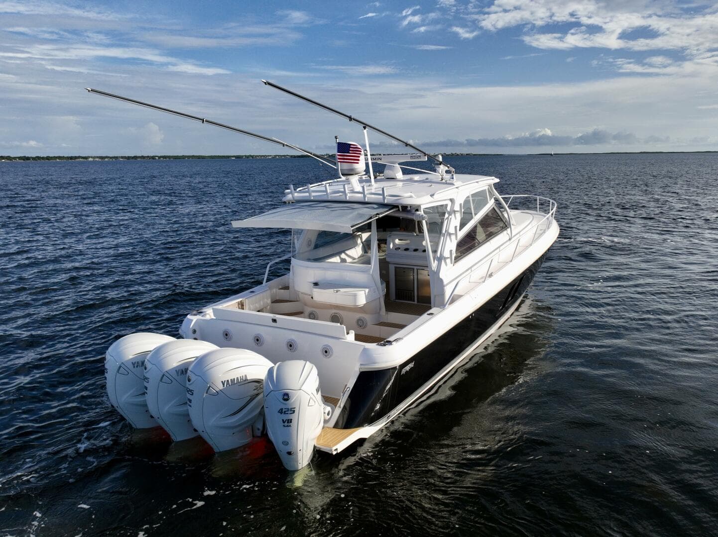 2019 Intrepid 475 Sport Yacht