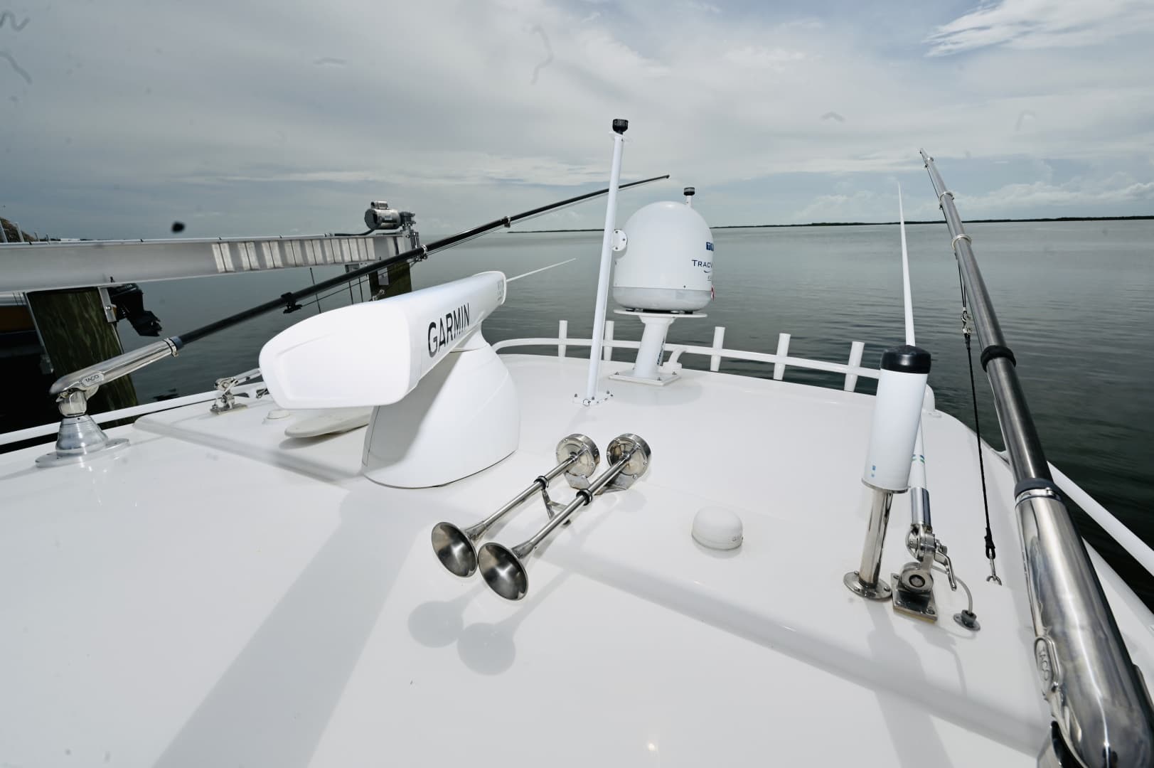 2019 Intrepid 475 Sport Yacht