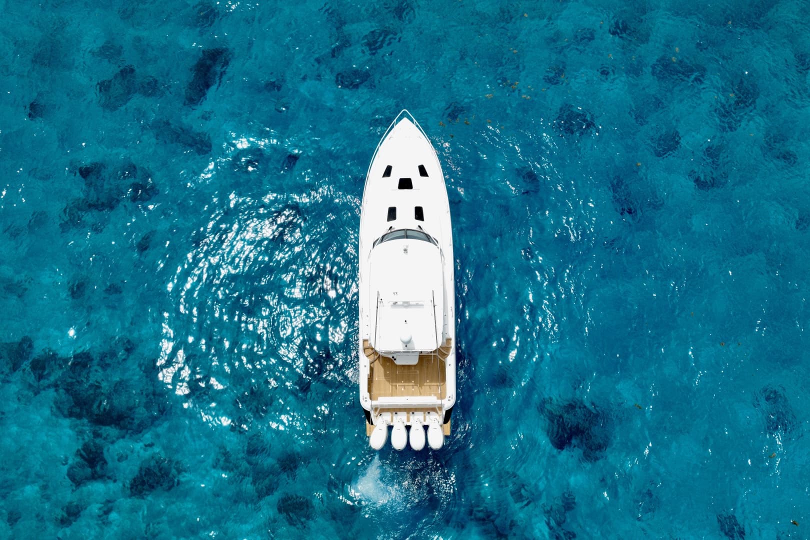2019 Intrepid 475 Sport Yacht