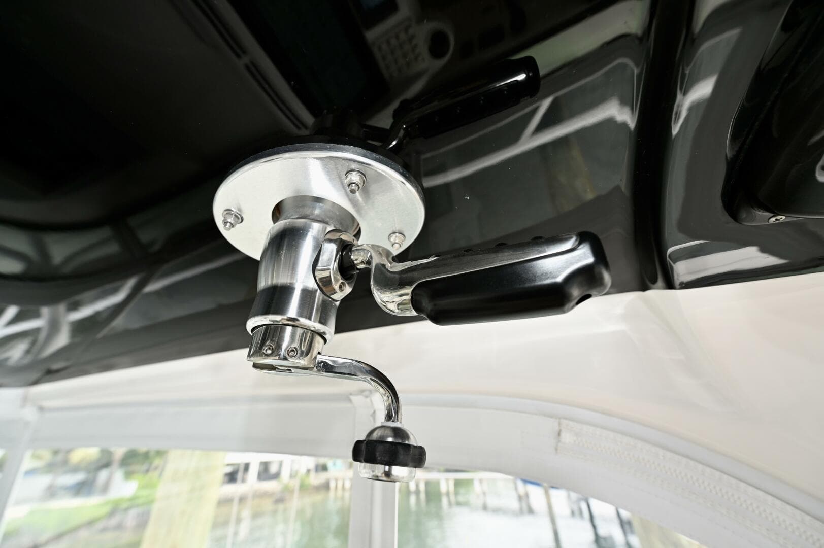 2019 Intrepid 475 Sport Yacht