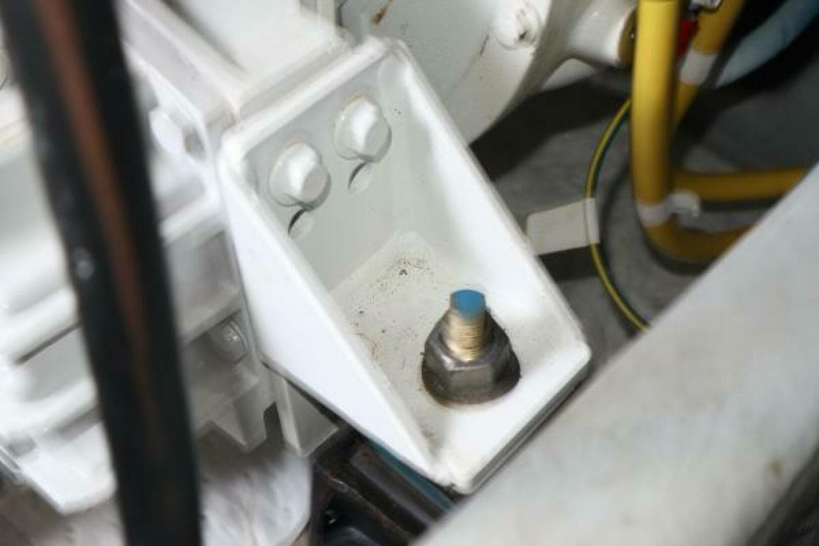 43 Meridian Sedan 411 - 