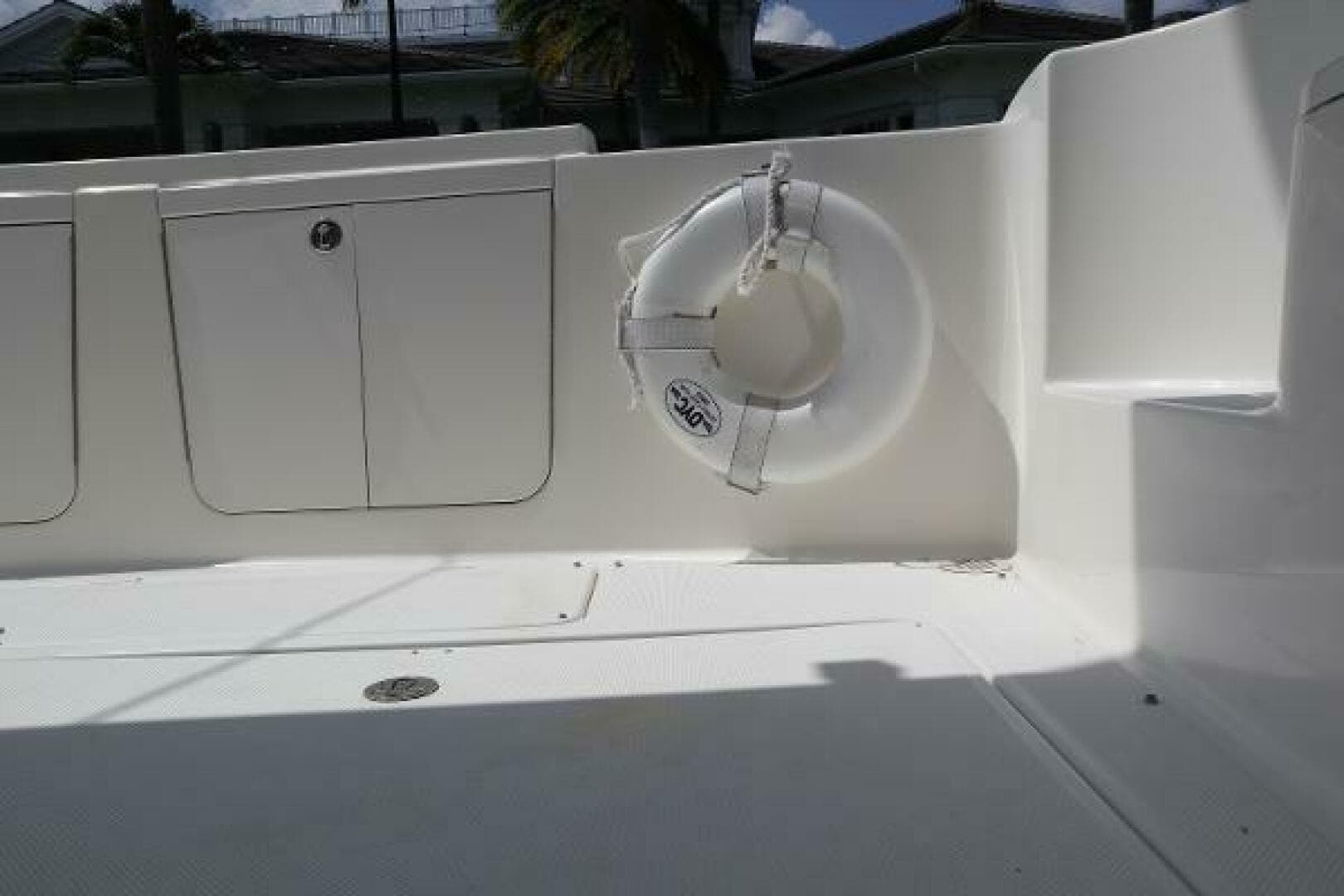 43 Meridian Sedan 411 - 