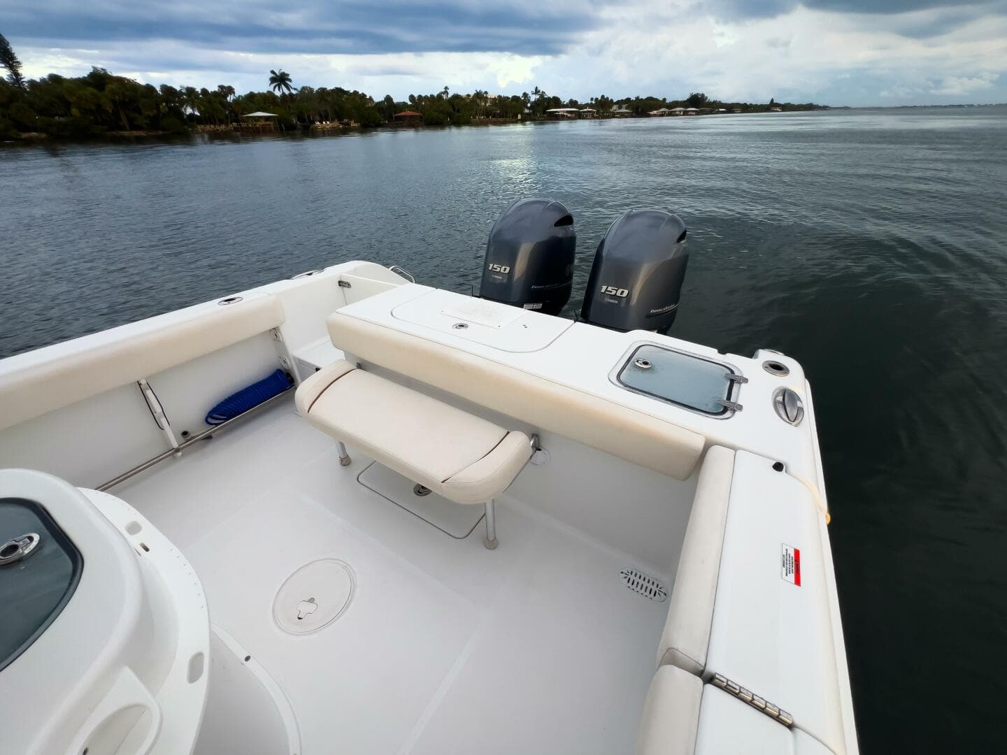 Sea Hunt 25 Gamefish - Aft Seating