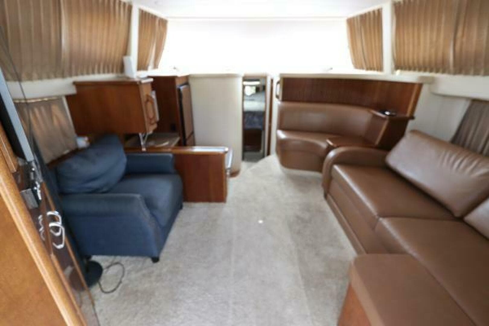 2007 Carver 35 Super Sport